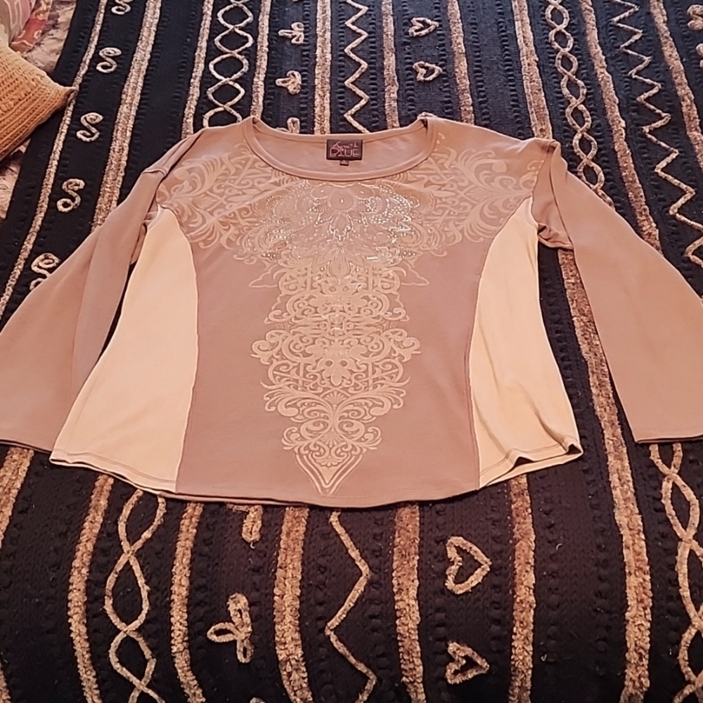 Gold shimmer design top